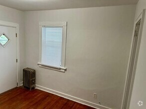 Building Photo - 201 Forest St