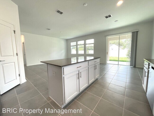 Foto del edificio - 4 br, 2 bath House - 4141 BABBLING BROOK WAY