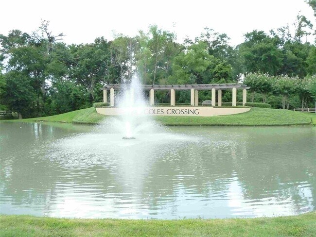 Foto del edificio - 16411 Destrehan Dr