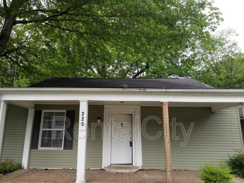 Primary Photo - 223 Campbell St