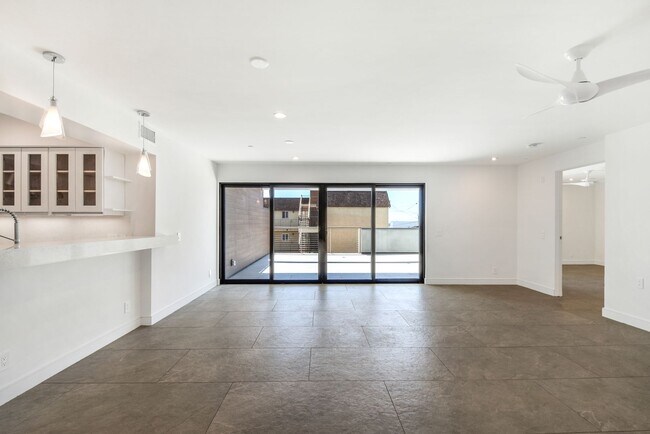 Foto del edificio - 2700 Manhattan Ave