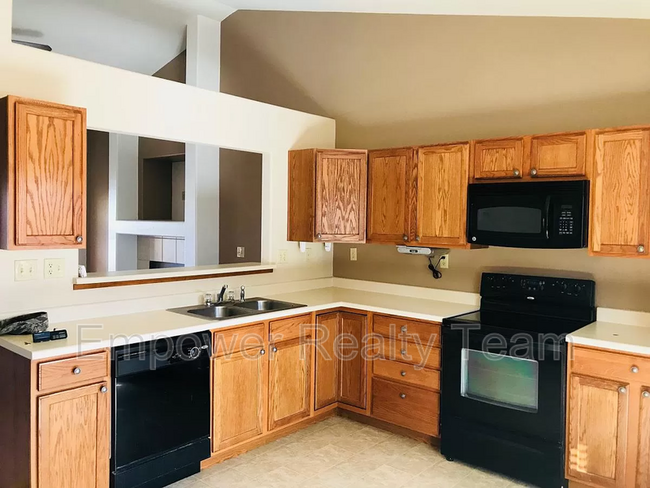 Building Photo - 8097 Parsonage Ln