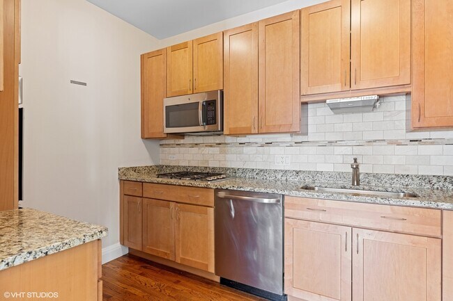 Foto del edificio - 1041 Ridge Rd