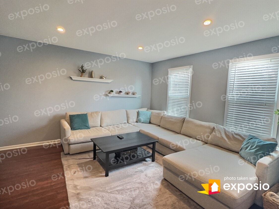 Primary Photo - 4466 Edan Mae Ct