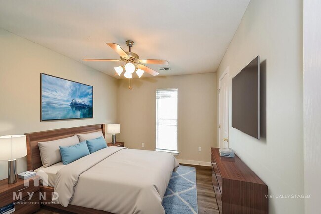 Foto del edificio - 7115 Redfern Dr