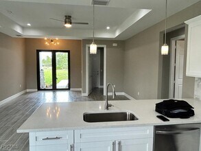 Building Photo - 4827 Everglades Blvd N