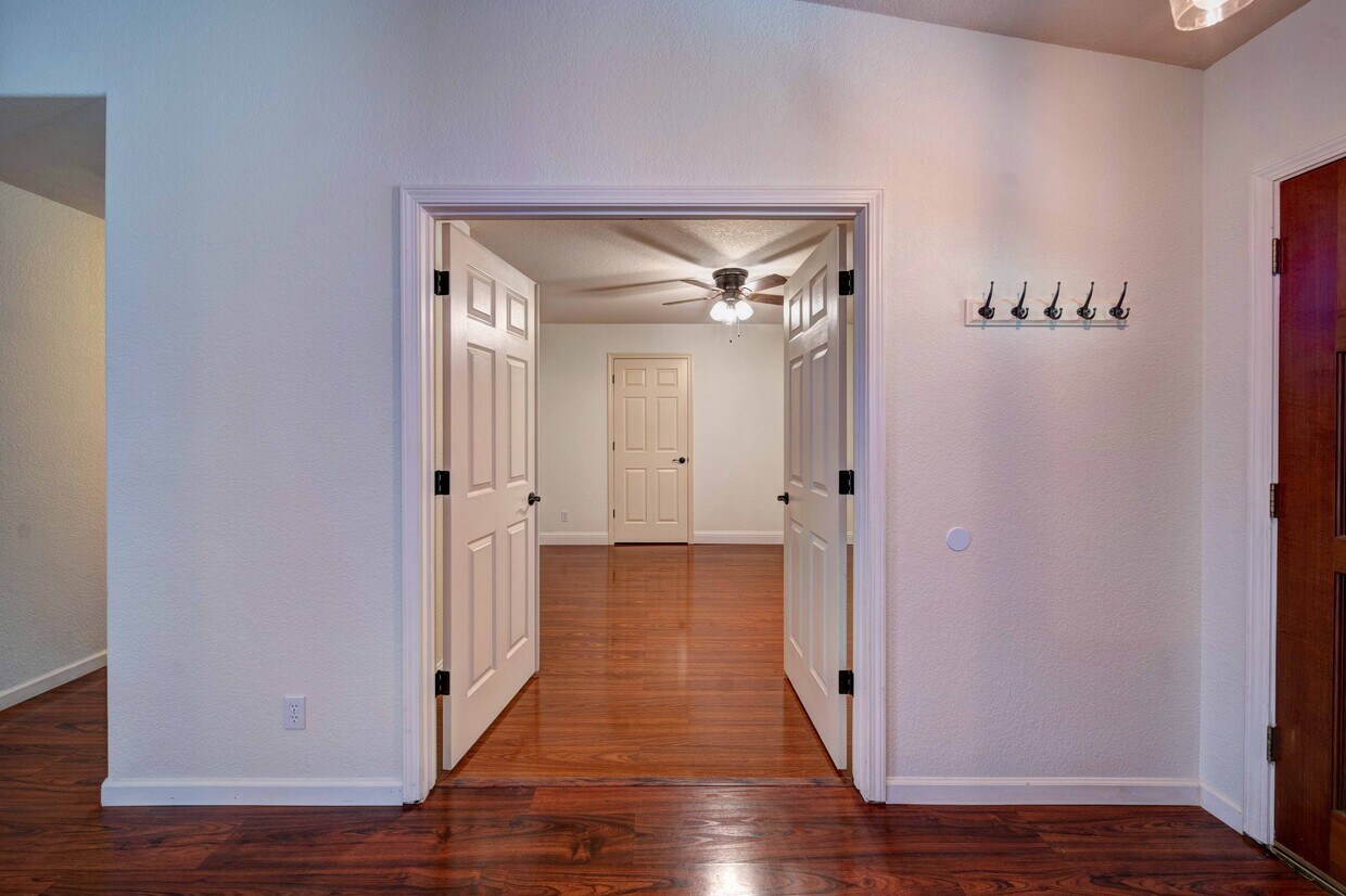 4934 Tralee Ln, Redding, CA 96001 House Rental in Redding, CA