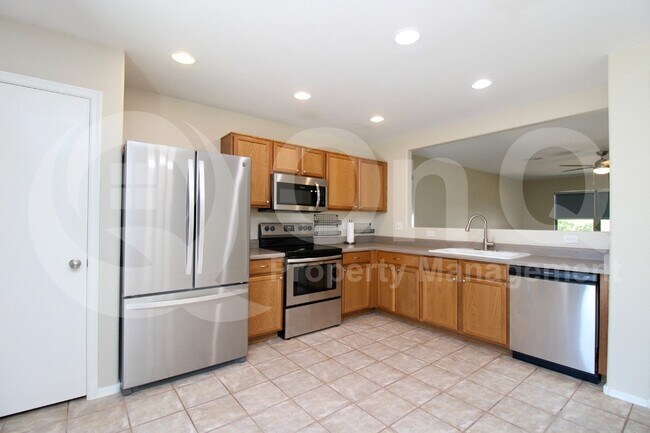 Foto del edificio - 3033 W Blue Sky Dr