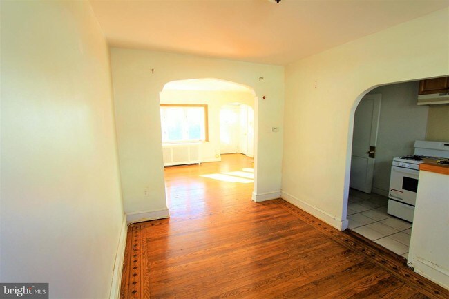Foto del edificio - 4343 Teesdale St