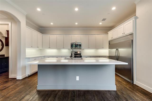 Foto principal - 4111 Rawlins St