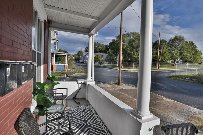 Foto del edificio - 1540 N 5th St