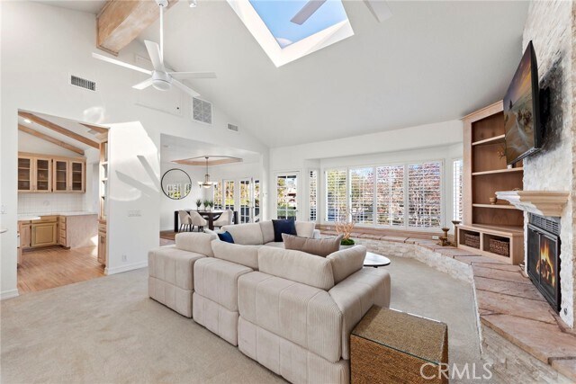 Foto del edificio - 322 Jasmine Ave