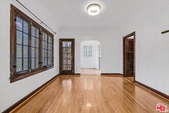 Building Photo - 5112 Edgewood Pl