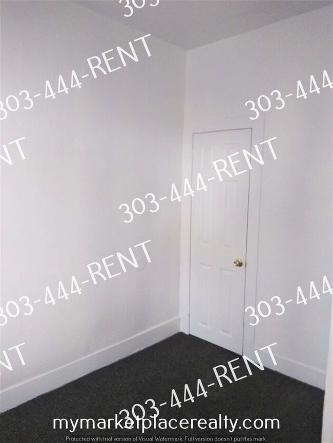 Building Photo - 2 Bedroom 1 Bath Denver - Centrally Located!