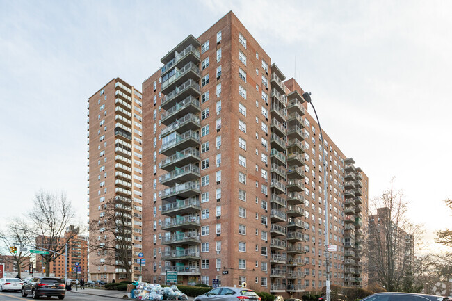 Building Photo - Harry and Jeanette Weinberg Apts.