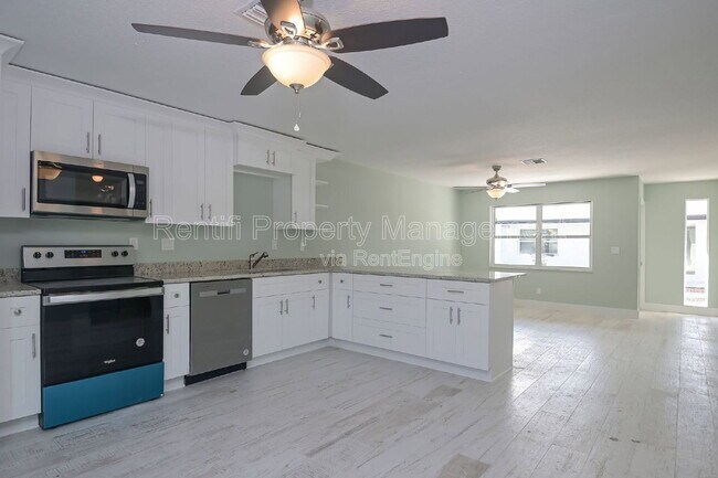 Foto del edificio - 1322 Miramar St
