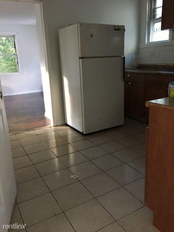Building Photo - 2 br, 1 bath Apartment - 71 Coolidge St
