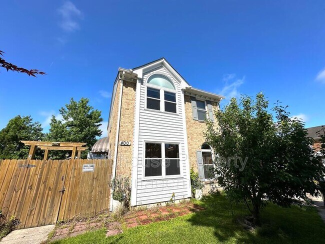 Foto del edificio - 400 Greenview Drive - 1