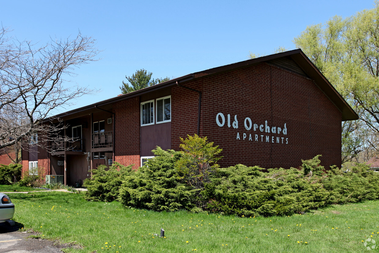 Primary Photo - Old Orchard Apartments