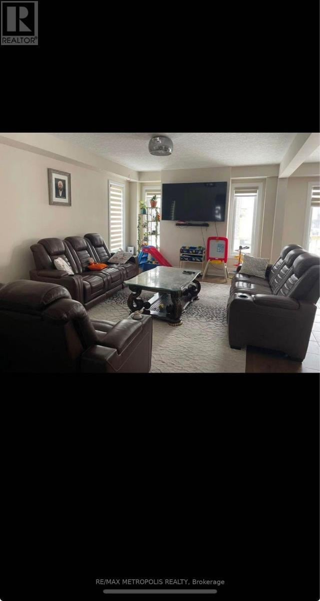 Photo du bâtiment - 265 Woodbine Ave