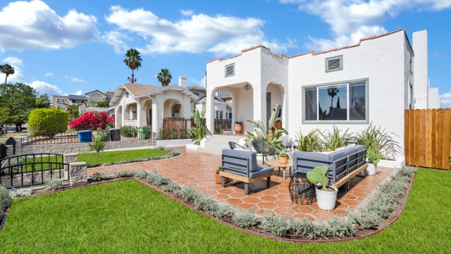 Photo - 724 S Gramercy Dr House