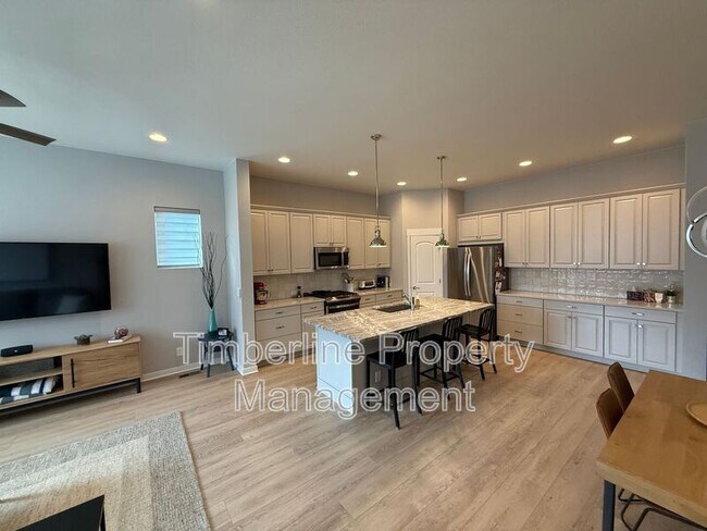 Foto del edificio - 2211 W 166th Ave