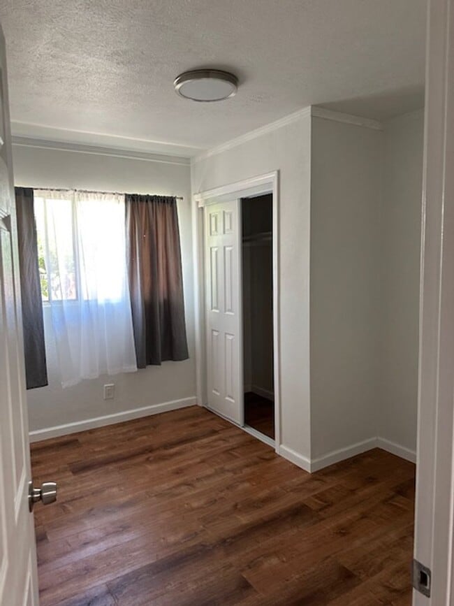 Building Photo - 895 Lekeona Loop