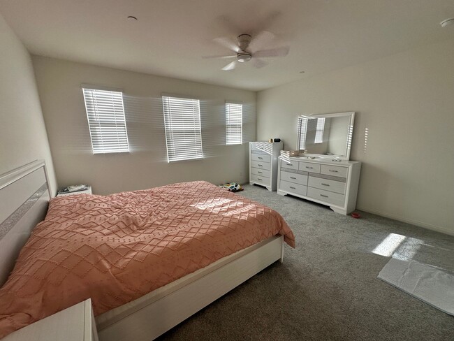 Building Photo - 171 Cinder Cone Ln