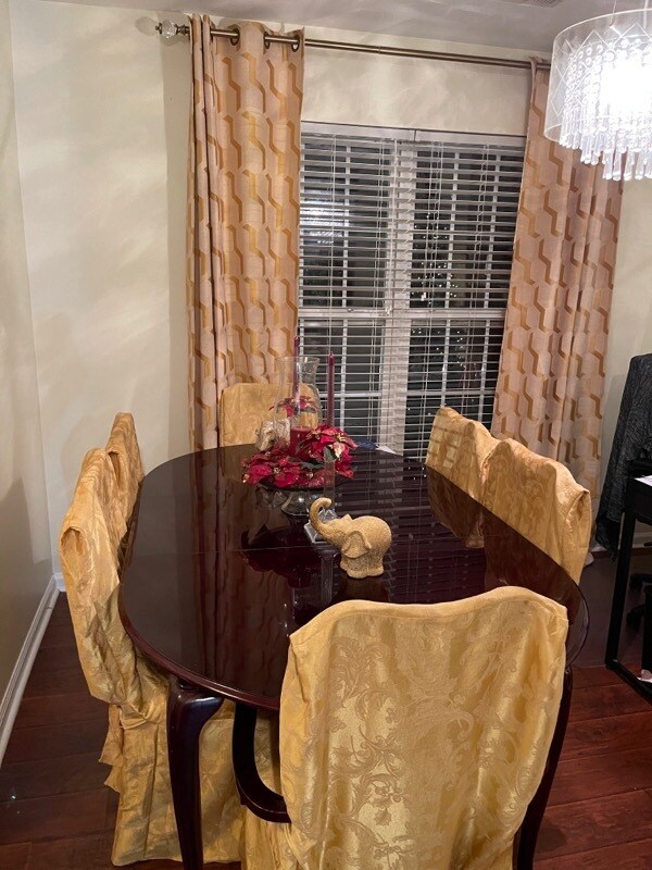 Foto del edificio - 1426 Juniper Hills Ln