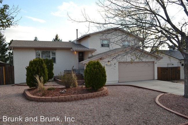 Building Photo - 3 br, 2.5 bath House - 2565 Roundtop Drive