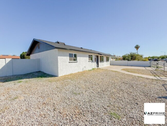 Foto del edificio - Exceptional 3/2 El Mirage Home - Spacious,...