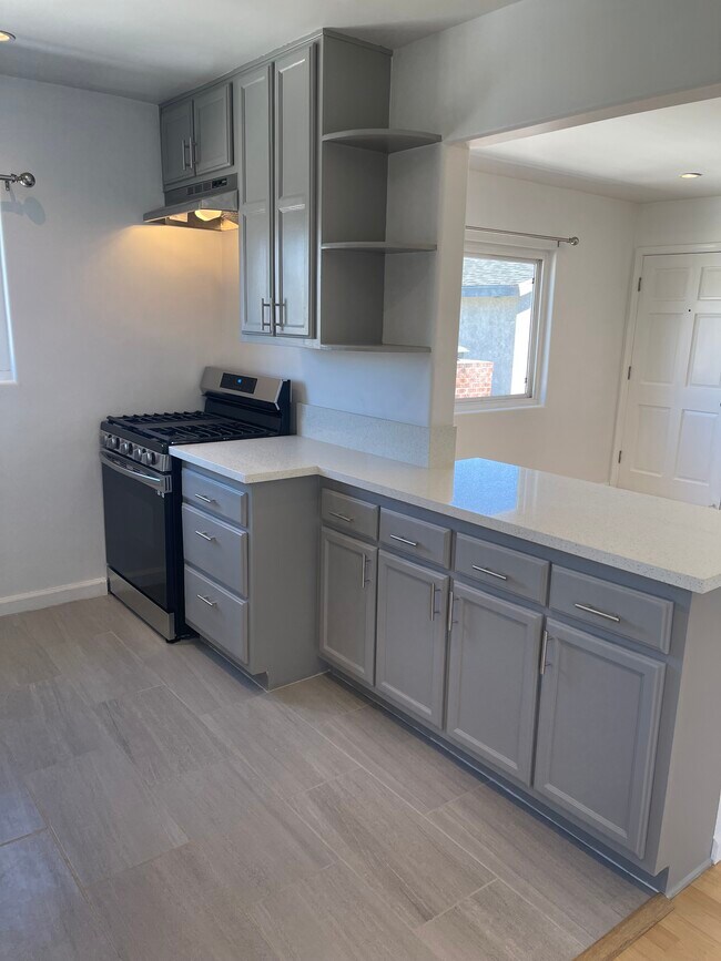 Kitchen1 - 5831 Ernest Ave