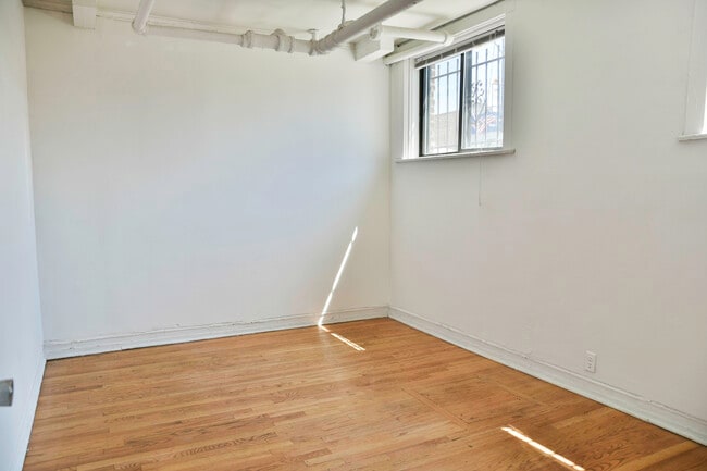 Photo - 3024 N Halsted St Apartment