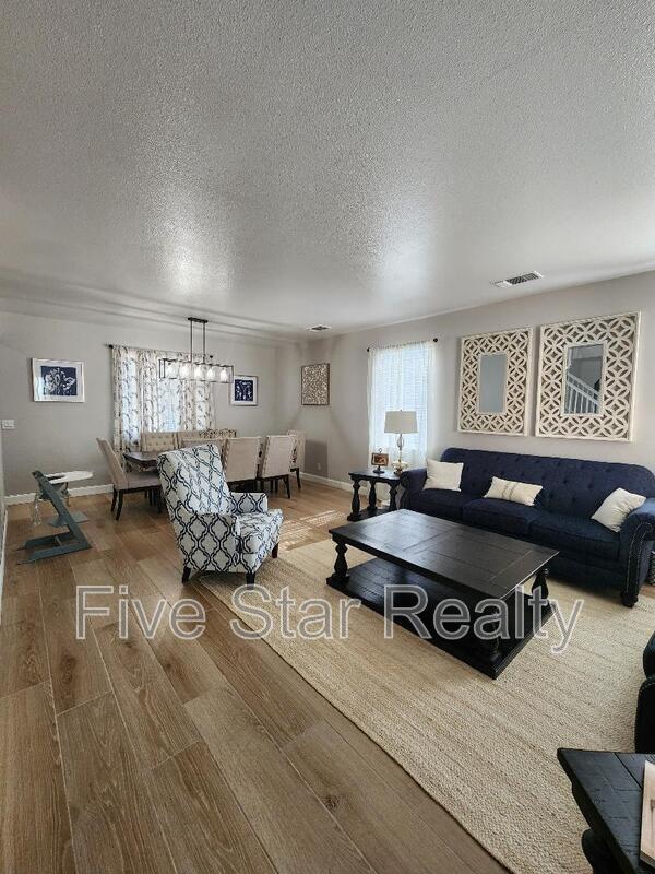 Foto del edificio - 2489 De Beers Ct