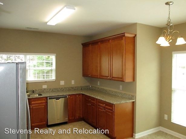 Building Photo - 4 br, 2.5 bath House - 4429 Snowcrest Lane