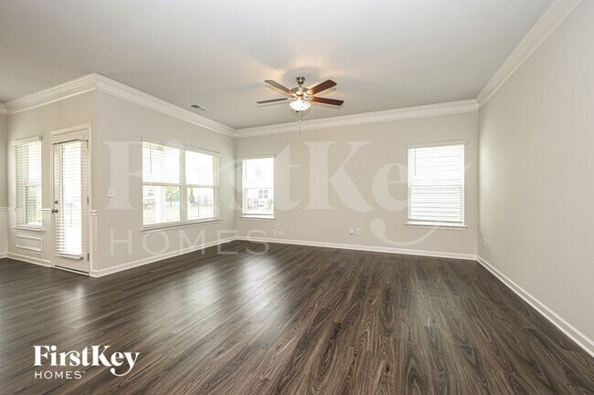 Building Photo - 3727 Pelham Wood Dr