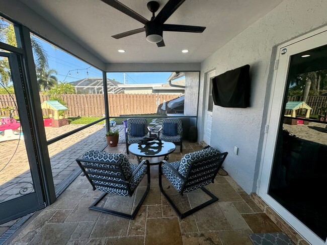 Foto del edificio - 1381 Wyndcliff Dr