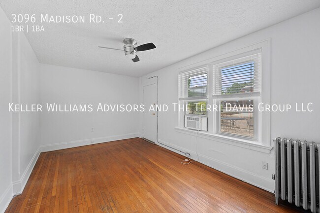 Foto del edificio - 3096 Madison Rd
