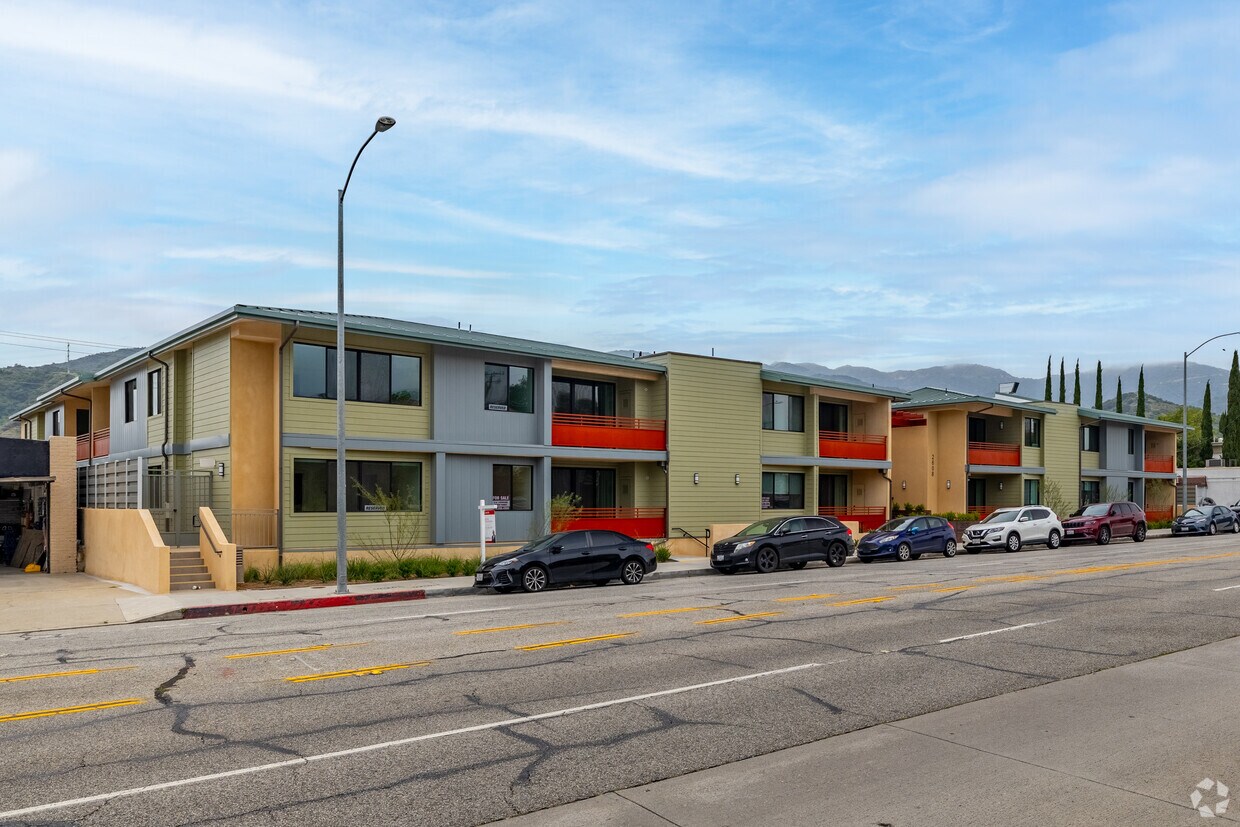 Foto principal - Honolulu Hills Condominiums