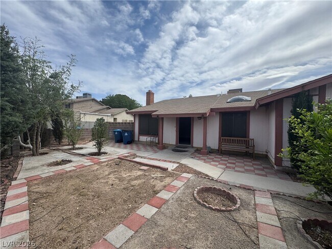 Foto del edificio - 6209 Meadowlark Ln