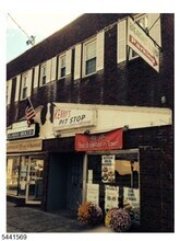 Building Photo - 151 Newark Pompton Turnpike