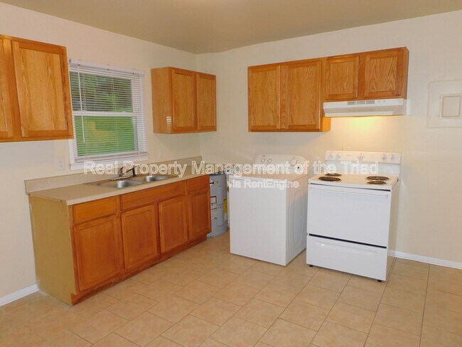 Foto del edificio - 2405 E Florida St