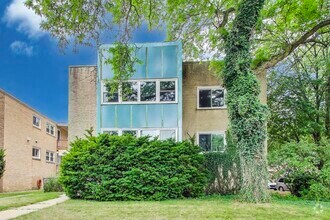 Building Photo - 4257 Oakton St