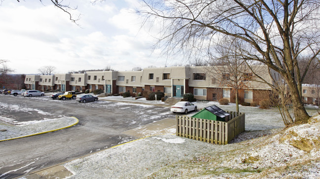 Cambridge Square Apartments In Monroeville Pa Cambridge Square - 120 Cambridge Square Dr Monroeville, PA 15146