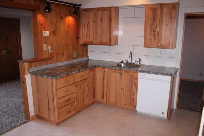Building Photo - 1 br, 1 bath House - 455 11th Ave