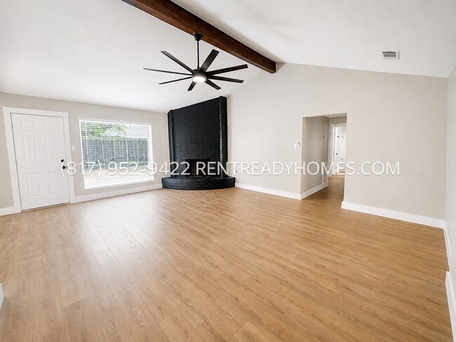 Building Photo - 6906 Feather Creek Dr
