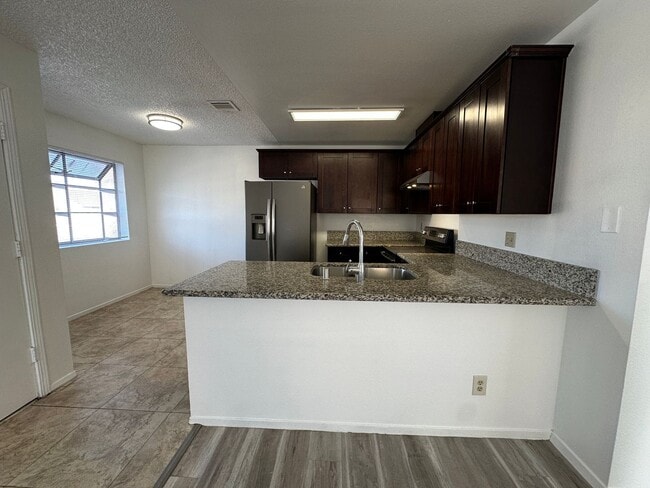 Building Photo - 2687 Alicialynn Way