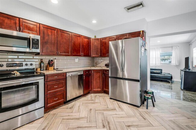 Foto del edificio - 7211 NW 76th St