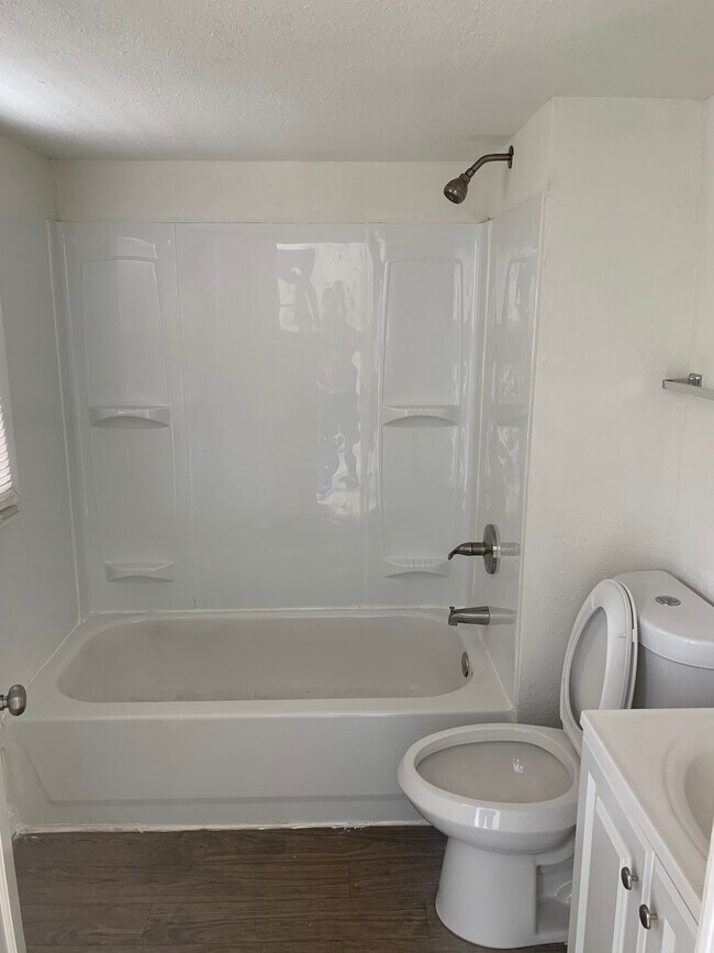 Foto del edificio - 614 Washington Ave