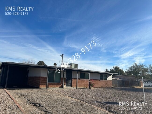 Building Photo - 3 Bed / 2 bath Home - OWNER/AGENT